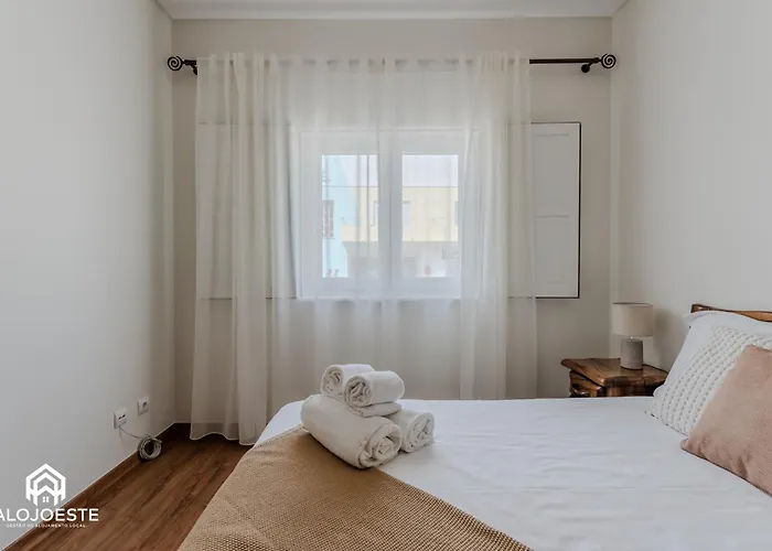 Сasa de vacaciones Penafirme - *