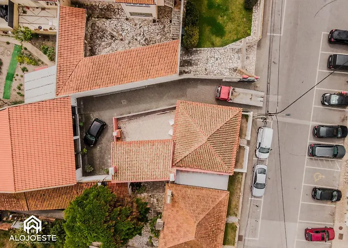 Сasa de vacaciones Penafirme - *